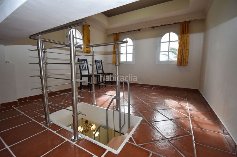 Foto c7450f7b-4c87-4b6c-ad33-5885b6704c66. Casa amb aparcament piscina a Coín