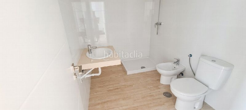 Foto ba5ed3f8-50c5-4b8e-a33a-c53743064ee2. Apartament amb piscina a Playa de los Boliches Fuengirola