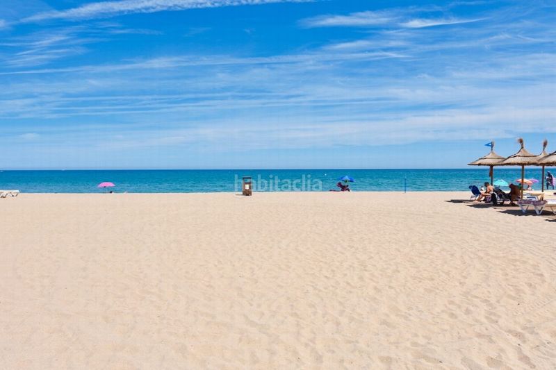 Foto c05ac200-28d2-4e77-b644-de340d5cf92a. Apartament amb piscina a Playa de los Boliches Fuengirola
