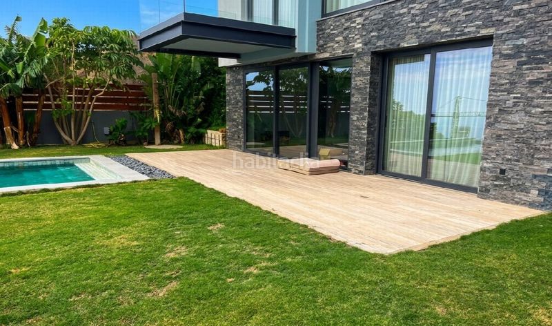 Foto 7fa7d079-1fd2-43a5-a263-c61f3bcdb158. Casa a Las Flores Mijas