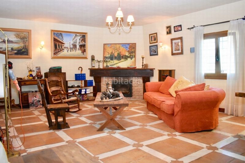 Foto add09ea2-141b-4d9d-915b-b7b9792d6008. Casa a Las Flores Mijas