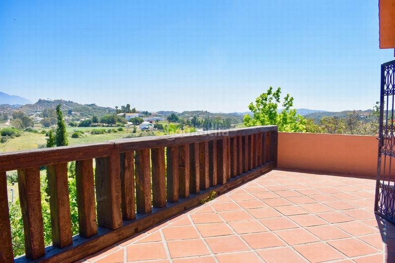 Foto b83cc2cc-3d2f-4d06-9f20-02946beeac61. Casa a Las Flores Mijas