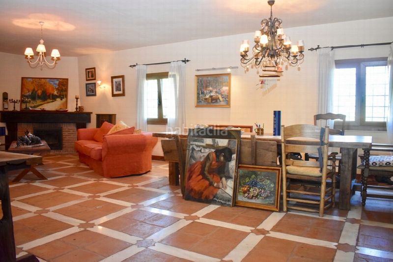 Foto bca9a287-ff2c-4195-a6e8-23180f1bfabc. Casa a Las Flores Mijas