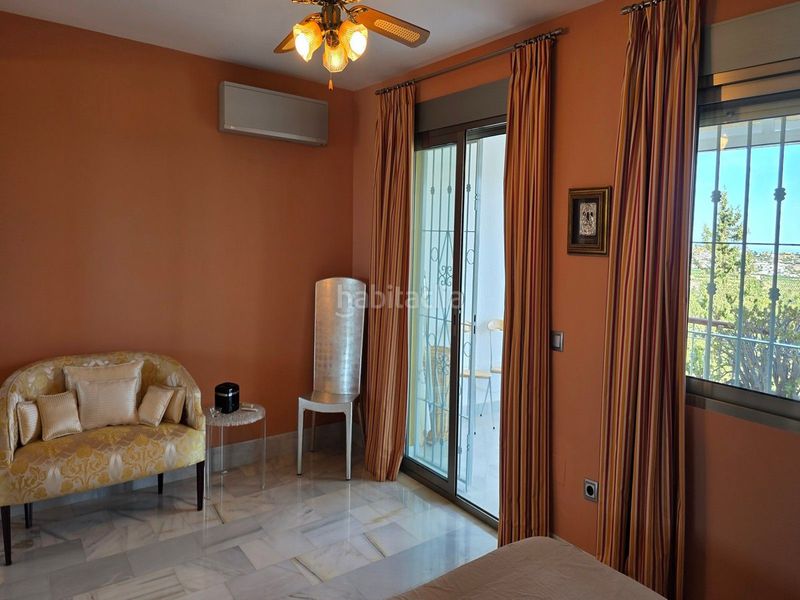 Foto f61bfaf7-9792-4262-a42f-6227971b95e9. Casa amb aparcament a Mijas golf Mijas