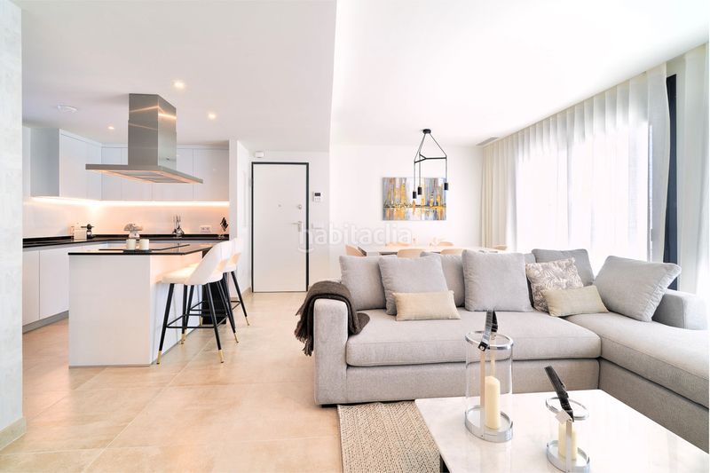 Foto 5c56319e-9837-46b2-bbf2-5de3c63fde30. Pis a Benatalaya Estepona