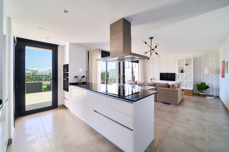 Foto 8dde5a0c-a2ed-4071-b552-d3120f31b6e9. Pis a Benatalaya Estepona