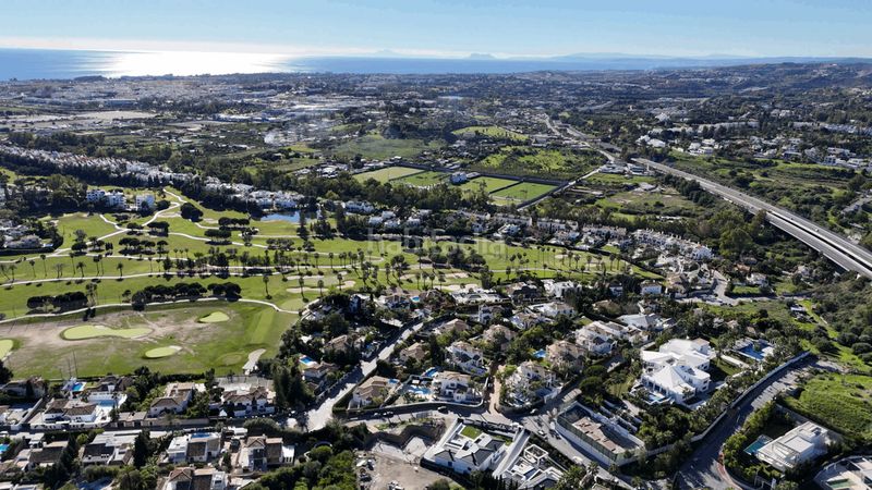 Foto 1715cd38-522b-4f08-bf91-0e5182214c00. Casa a Los Naranjos Marbella