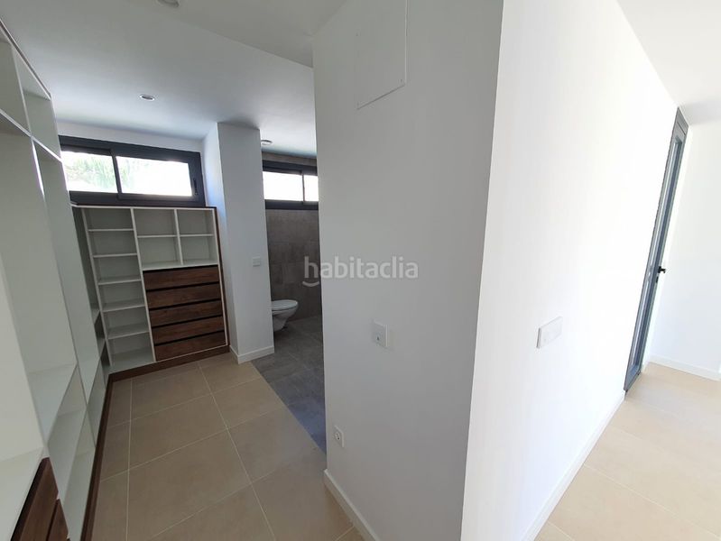 Foto d69423aa-988d-4d57-8d3a-f44d00f5e5d1. Casa a El Castillo Manilva