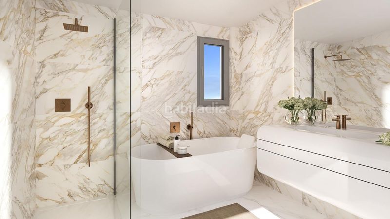 Foto a4ab75b4-ae20-49d1-9e2f-b827bb89c7c8. Àtic a Zona Centro Comercial Torrequebrada Benalmádena