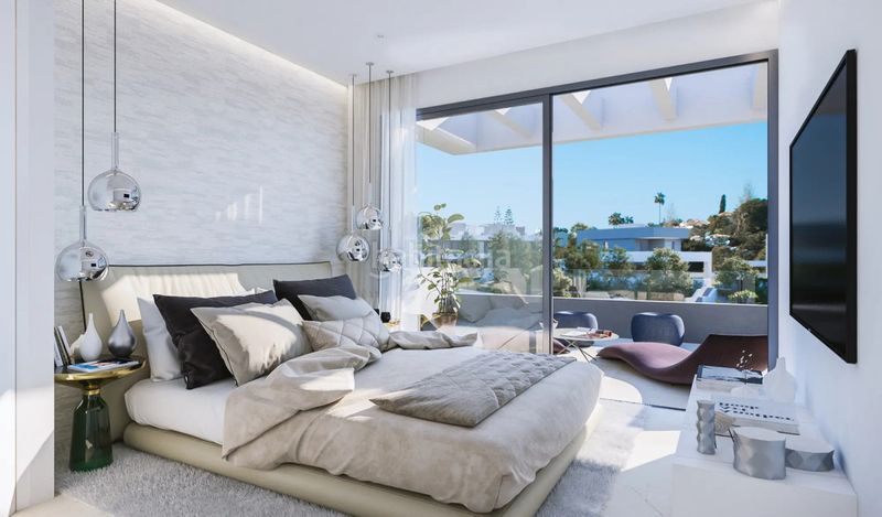 Foto 7a018440-9857-423a-a3eb-3eda7a1c075b. Casa amb piscina a Elviria Marbella