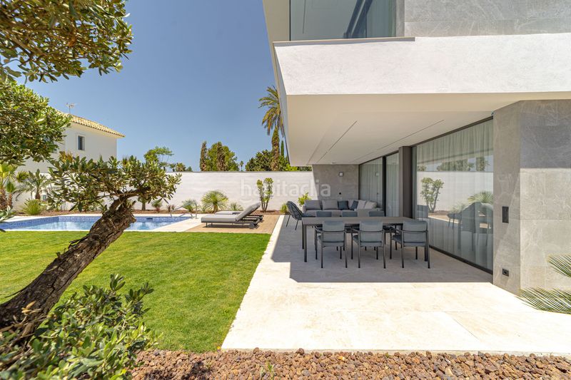 Foto b8ebf777-a827-4122-978c-3b1563aa7322. Casa a Nueva Alcántara Marbella