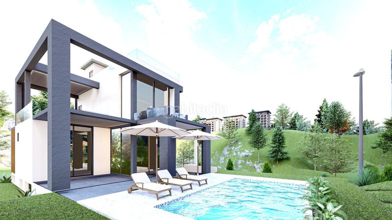 Foto 322ca870-1162-4c87-8fa1-fc66429c7345. Casa amb aparcament a Las Flores Mijas