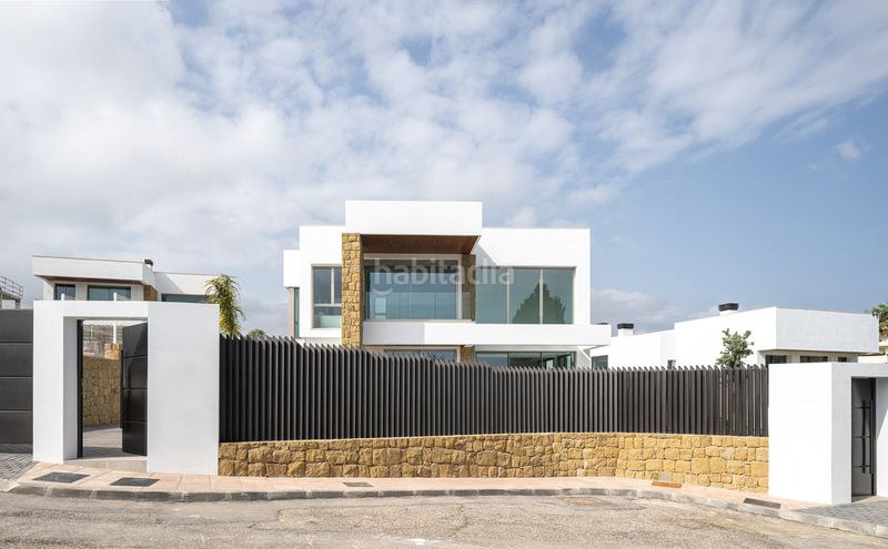 Foto 464afedc-227c-4a5b-b959-69e5eb716ef5. Casa a Las Flores Mijas