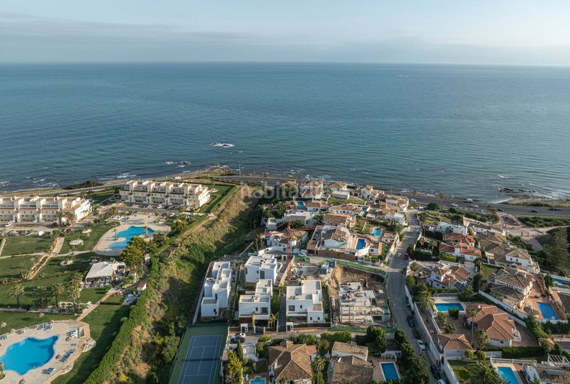 Foto 4be2c4f3-2b13-492d-a560-9b349762f80b. Casa a Las Flores Mijas
