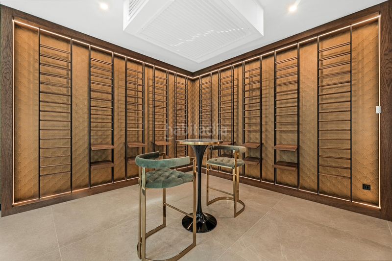 Foto f0bfec37-fcd0-41a0-af2f-f1ad913fb3db. Casa en El Madroñal Benahavís