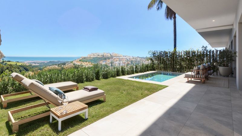 Foto 7a640a44-fd8e-4ae1-bc4a-4b1ac6098772. Casa adossada a Casares golf - Casares del sol Casares