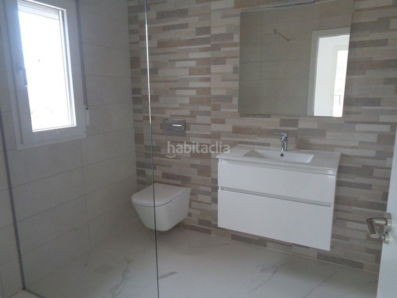 Foto 30df0771-dd93-4758-a98c-5b68e28b1957. Casa amb aparcament a Pinoso