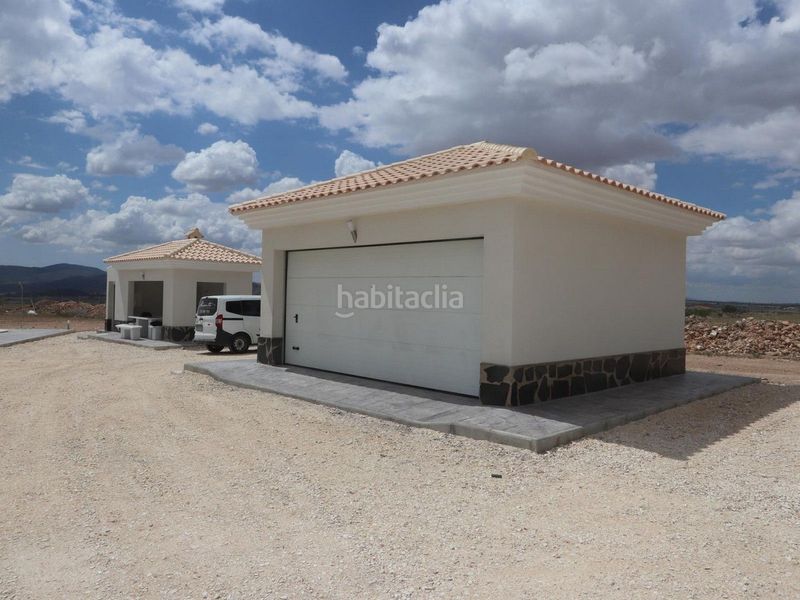 Foto 53931334-ce15-4bfb-a919-36b8c36f2000. Casa amb aparcament a Pinoso
