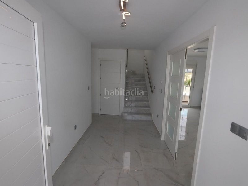 Foto 74d1aefd-c6c0-4d8e-89a0-5383f9e419cc. Casa amb aparcament a Pinoso