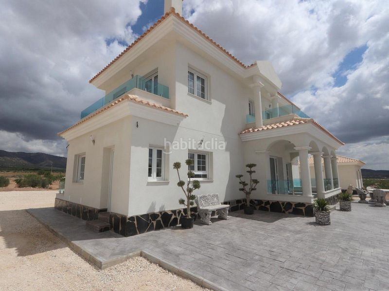 Foto c5c99e75-0ef9-4638-9f91-74da745ee91e. Casa amb aparcament a Pinoso