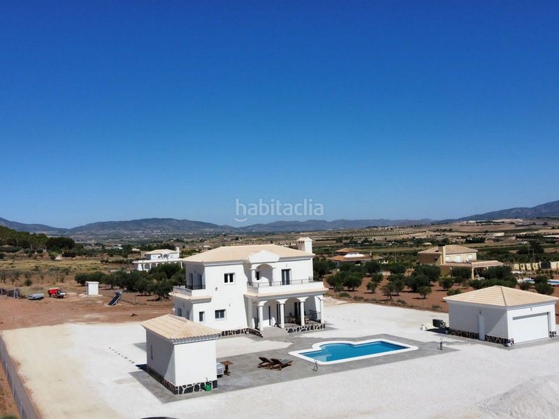 Foto dd226875-dc5a-4df0-8c7a-72dfdb65c78d. Casa amb aparcament a Pinoso