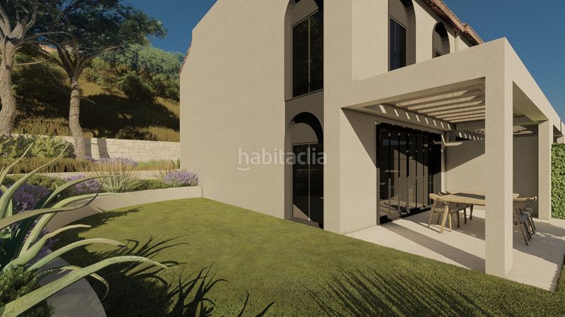 Foto 1544ed20-543f-4875-9ca8-8645a527825a. Casa adossada a Guaro