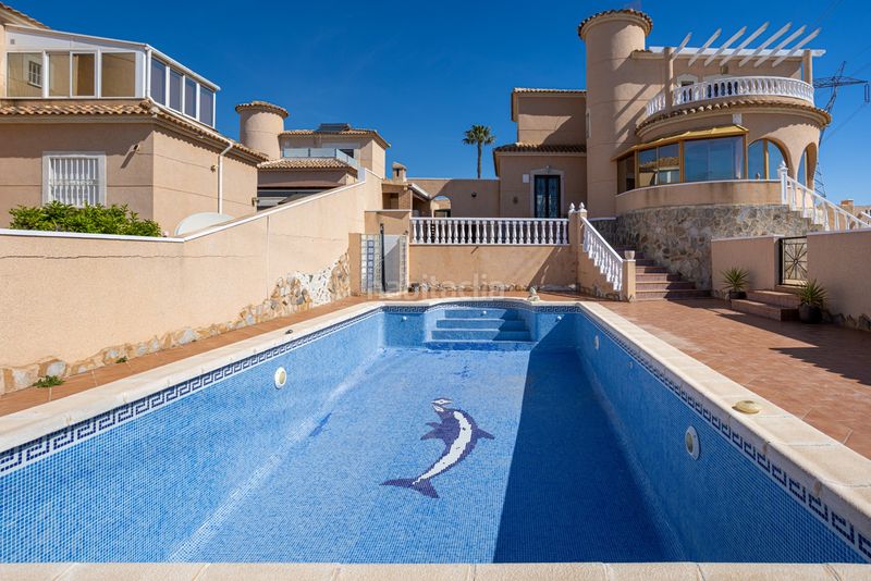 Foto 3acd4845-5500-436b-bbee-374e2b3009b3. Casa amb aparcament a Benijófar