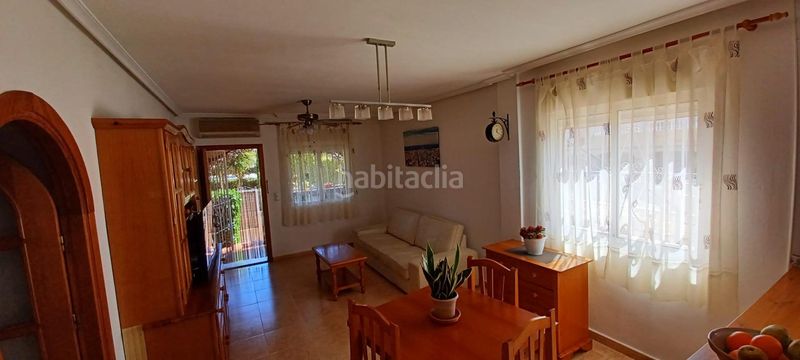 Foto a9b9f9ad-871c-4304-b838-0abed8b45b0a. Casa adossada a La Florida Orihuela