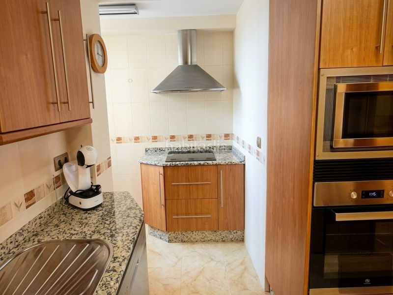 Foto 9dc30e40-5710-49a9-add8-10587095c16f. Apartament amb aparcament a Las Flores Mijas