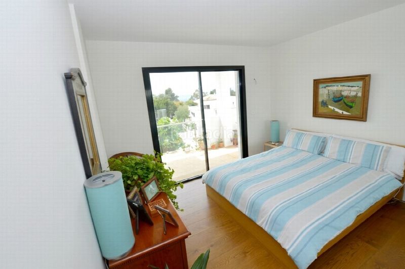 Foto 3ce93910-a187-4fb9-99a5-78b0480bcf2a. Casa amb aparcament a Las Flores Mijas