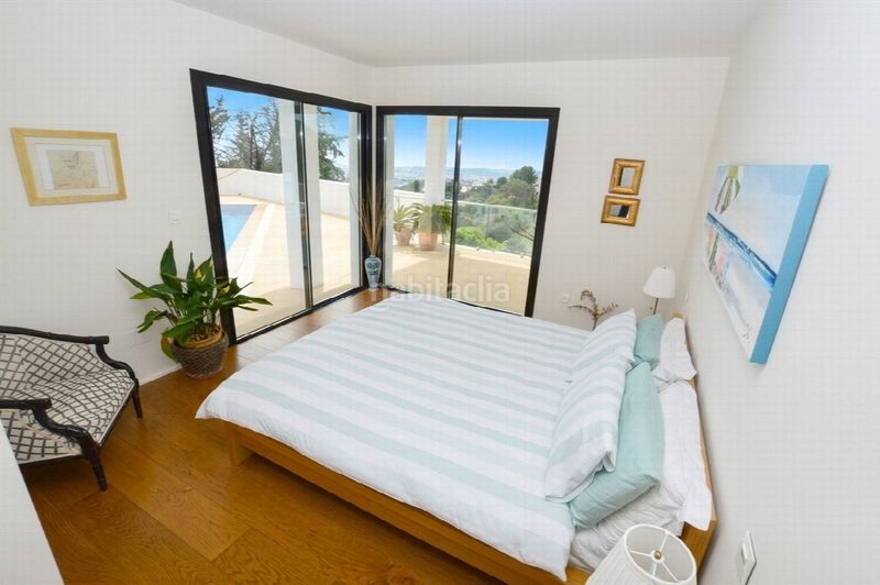 Foto b70bbd2c-a1ed-4cc0-acca-d2d68d6d25ed. Casa amb aparcament a Las Flores Mijas