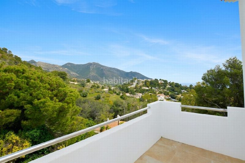 Foto d798cdb3-8568-44c2-a706-87e9dead1aa7. Casa amb aparcament a Las Flores Mijas