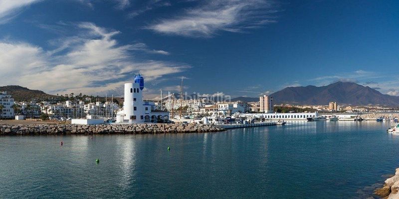 Foto 7cde00e1-1901-4820-949e-862d60a98d99. Casa amb piscina a El Castillo Manilva