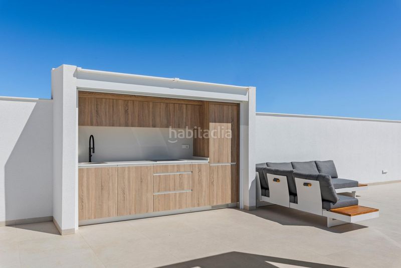 Foto d774f9f0-17d0-400b-af3f-e4233e2b9338. Casa amb piscina a Centro Alcázares (Los)