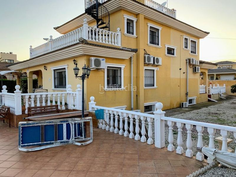 Foto 10fe9f4b-6544-4941-940d-1a1f80821c9a. Casa amb aparcament piscina a El Molino Torrevieja