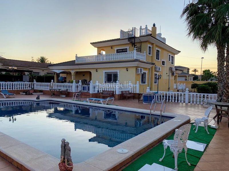 Foto 9a75d42b-817e-42a3-9061-e3908e4c0cc5. Casa amb aparcament piscina a El Molino Torrevieja