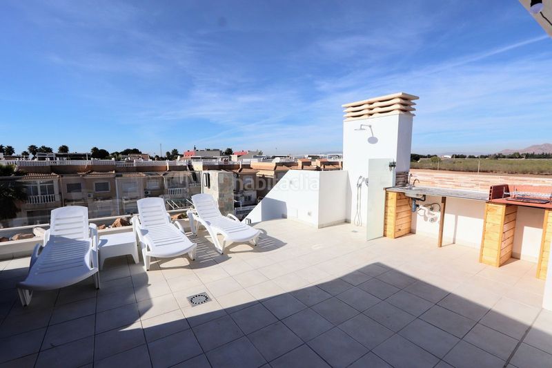 Foto 10a23dc2-0bd4-453a-b84a-8624a176e82b. Casa amb aparcament piscina a Centro Alcázares (Los)