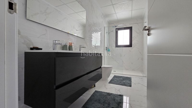 Foto edae1400-36f0-4b70-ab87-8342d916fa6c. Casa amb piscina a Almoradí