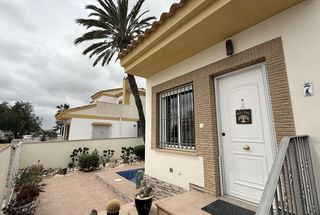 Reihenhaus in Jerónimo y Avileses