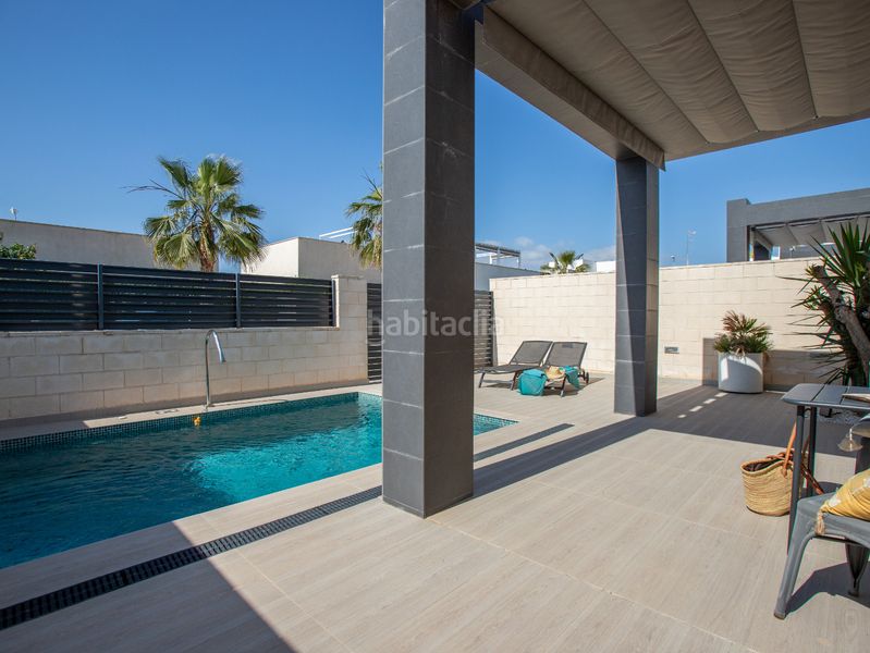 Foto fe2f0a54-a5c0-4eae-8a2f-533bce88cecd. Casa amb piscina a Centro de la Ciudad Quesada Rojales