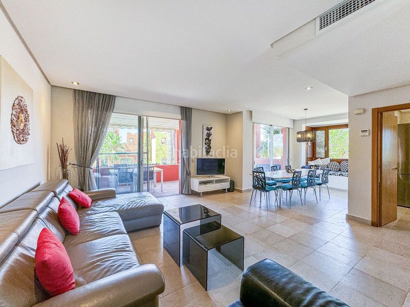 Foto 689ece0b-a5c7-4959-9013-68308b1b5bac. Casa adossada amb piscina a Chullera Manilva