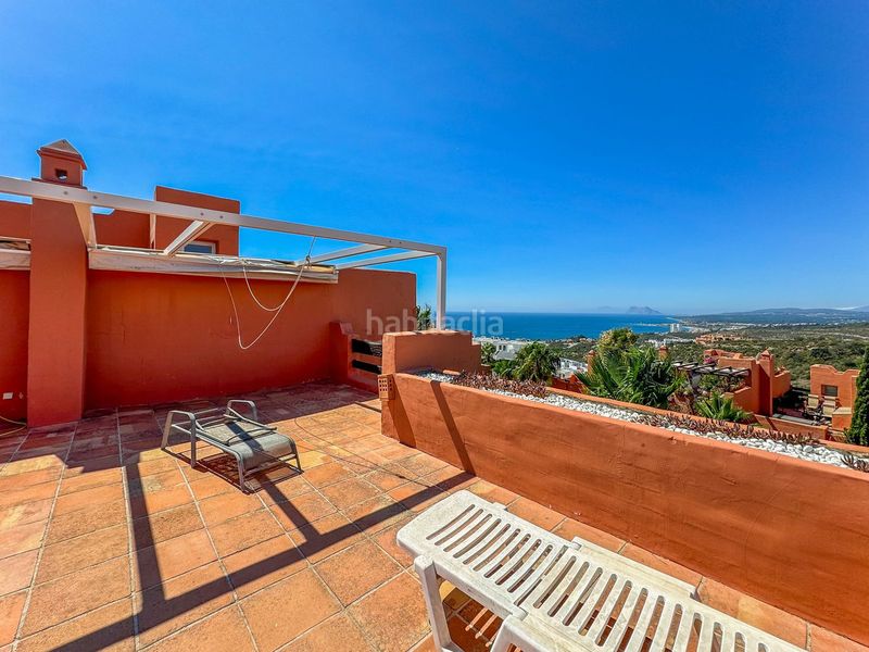 Foto ceddf8c8-b0b5-4ccb-b25b-5477b1cfe017. Casa adossada amb piscina a Chullera Manilva