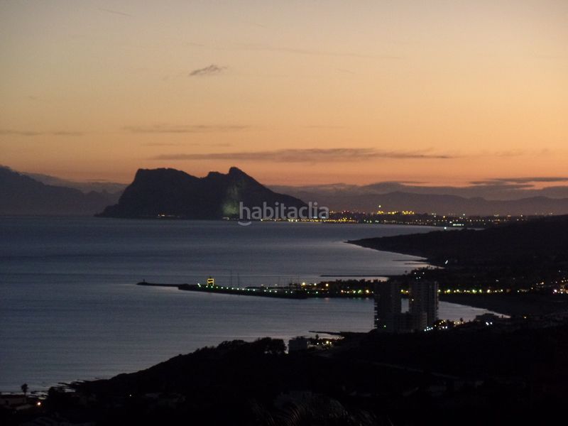 Foto cf0ee13b-c92e-4190-8c9c-c356280908f9. Casa adossada amb piscina a Chullera Manilva