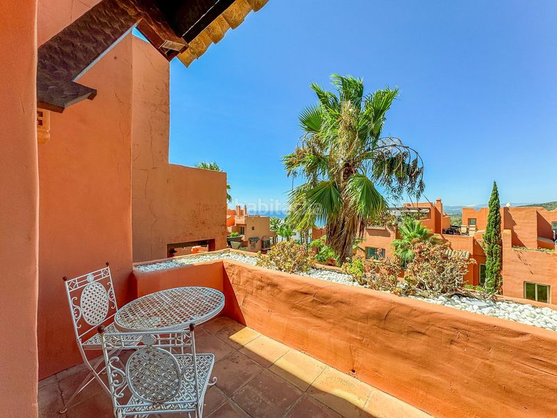 Foto ec3dd29d-2e96-477f-b49c-ac4d1df2d9ba. Casa adossada amb piscina a Chullera Manilva