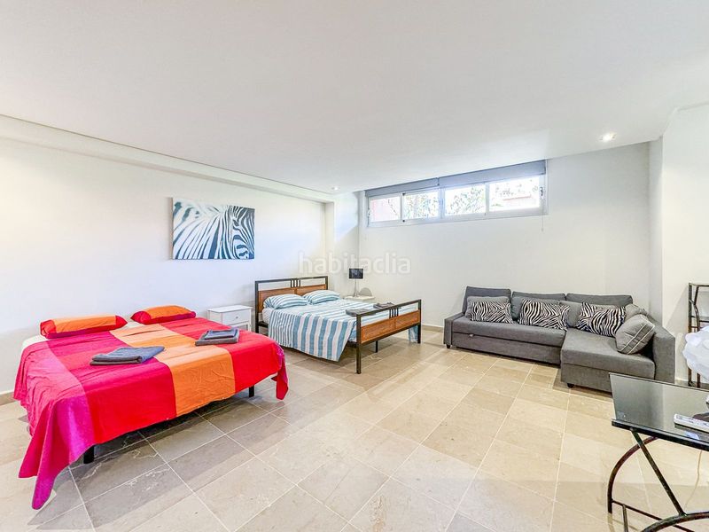 Foto f47cc305-4639-4a1a-b1cc-63018b54b4e3. Casa adossada amb piscina a Chullera Manilva