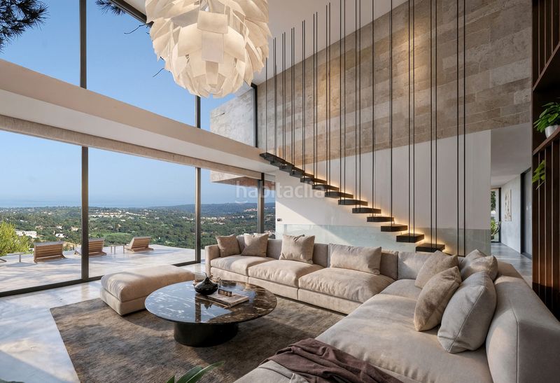 Foto f23fb6b3-d886-4533-858b-7c6f84b806f0. Casa amb piscina a Sotoserena Estepona