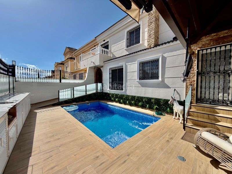 Foto 014911f6-9e45-41e3-8ce5-0a4330f68c8c. Casa a La Zenia Orihuela