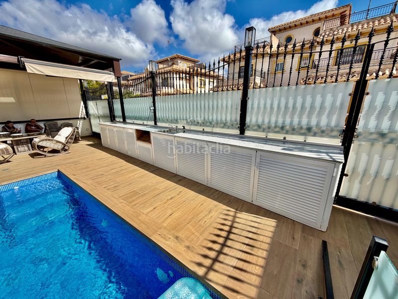 Foto f8962174-72b3-419f-89ea-71d1614ec029. Casa a La Zenia Orihuela