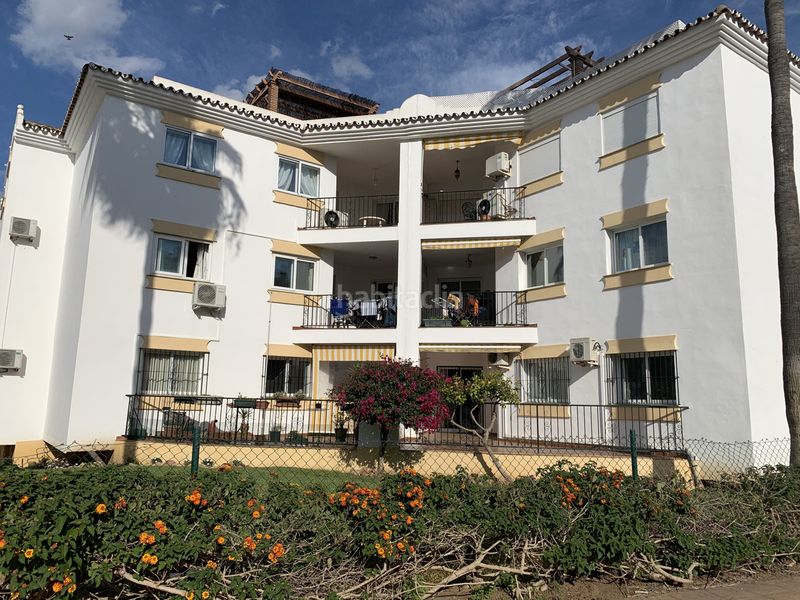 Foto 348e62f4-0b25-4985-8bf1-ef0a0a2fcd12. Casa amb aparcament a Rojales