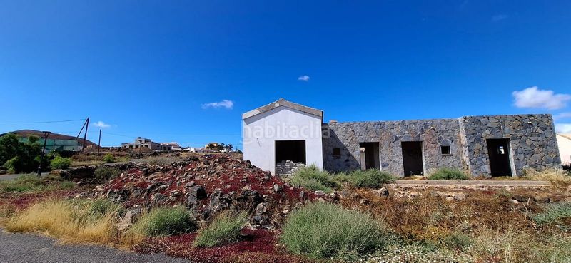 Foto 478726fb-6711-493b-9822-5f72b416d8c8. Casa amb aparcament a La Oliva pueblo Oliva (La)